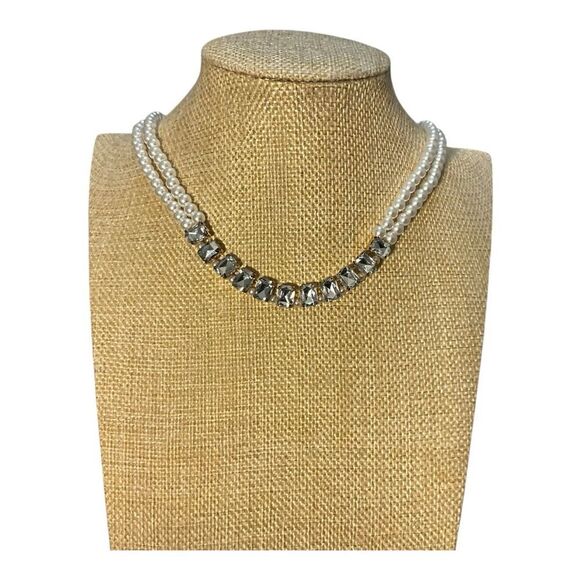 Laundry by Shelli Segal imitation pearl necklace with rhinestones NWT - Picture 1 of 2